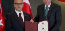 Sivaslı Vali Yardımcısına Üstün Hizmet Ödülü