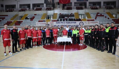 Sivas’ta Şehitler Anısına Futbol Müsabakası Düzenlendi