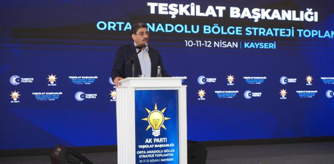 “Siyasal İletişim” Sunumu Gerçekleştirdi