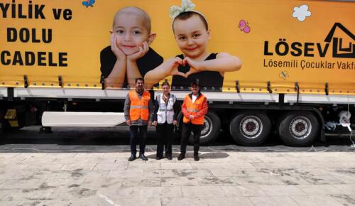 İyilikler Tırı Sivas’ta Ailelere Destek Oldu