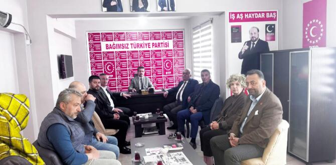 “Çarpık Düzene Karşı, Omuz Omuza Çalışalım, Güç Birliği Yapalım”