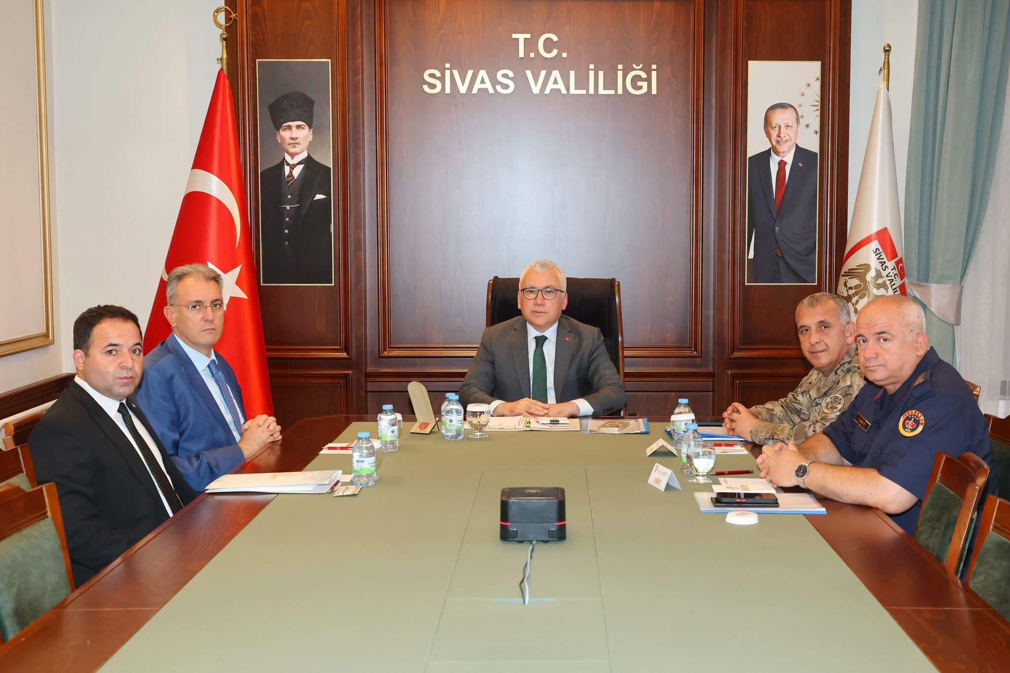 Sivas Valiliği Tarafında Güvenlik Toplantısı Yapıldı