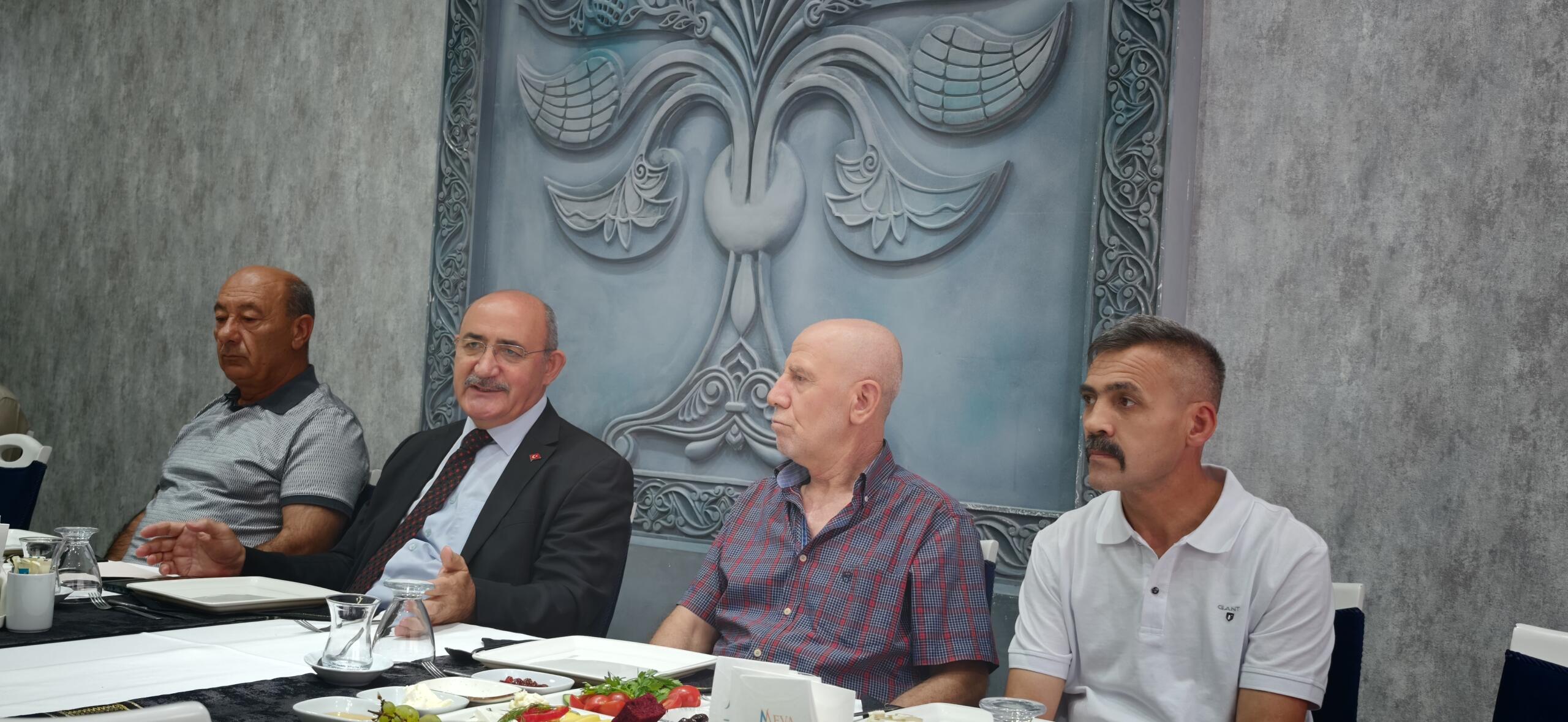 Türkay, “Demirçelik Fabrikasını İşletecek Kişi Almalı”