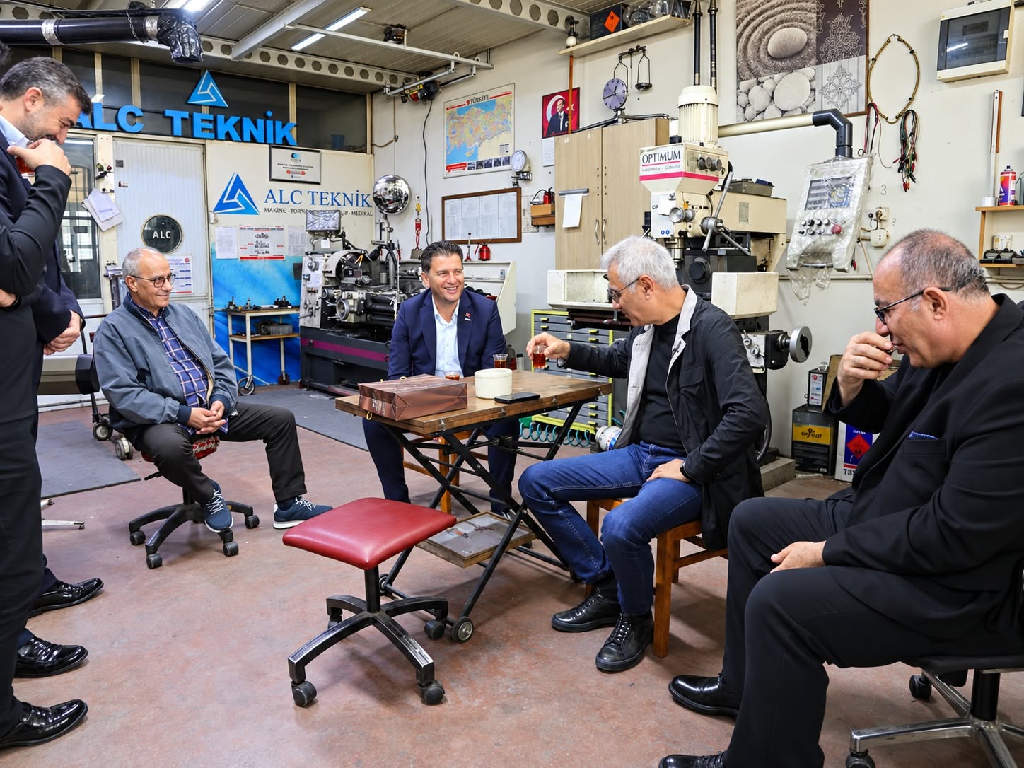 Zeki Özdemir ve Ekibi Vizyon Projeleriyle Sahada