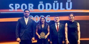 MUSTAFA V. KOÇ SPOR ÖDÜLÜ NESRİN BAŞ’IN!