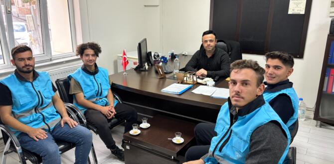 Kadı Burhaneddin Yurdu Öğrencilerinden İhtiyaç Sahibi Ailelere Destek