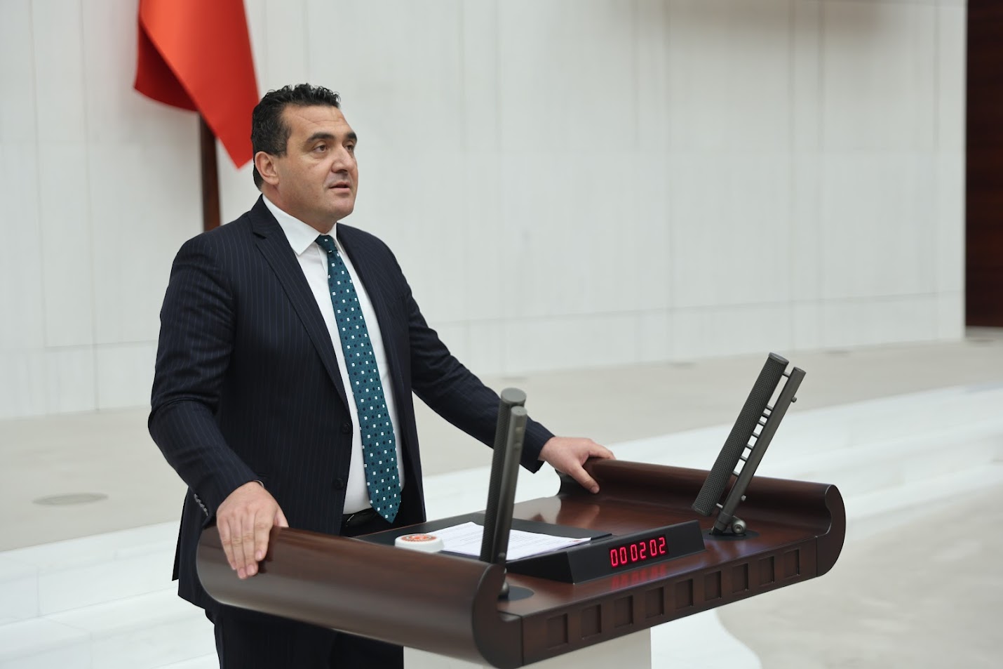 Karasu, “Yap-İşlet Yandaşı Zengin Et!”